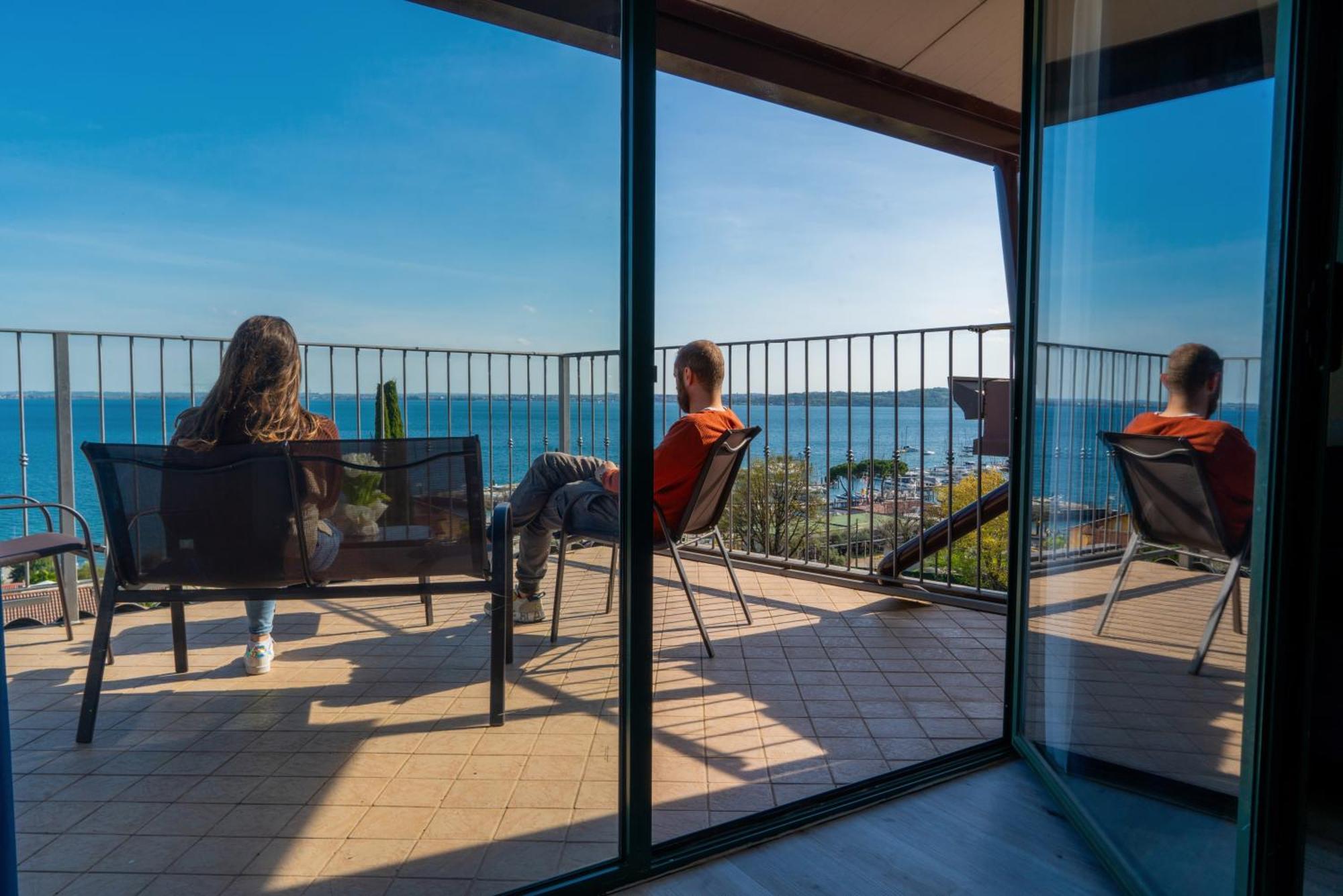 Deluxe Tweepersoonskamer met 1 of 2 Bedden en Uitzicht op het Meer